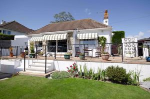 Photo 16- click for photo gallery